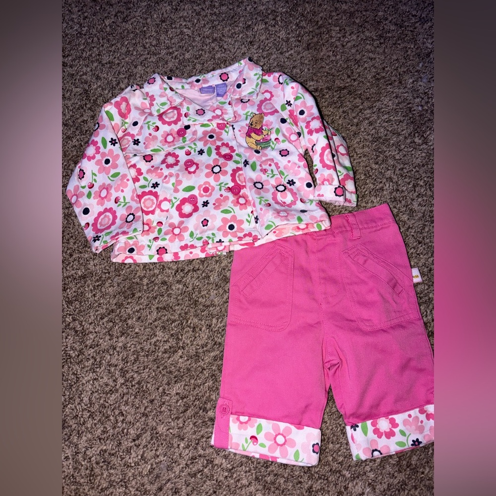 Vintage Girl’s Winnie The Pooh Outfit w/ AOP Top